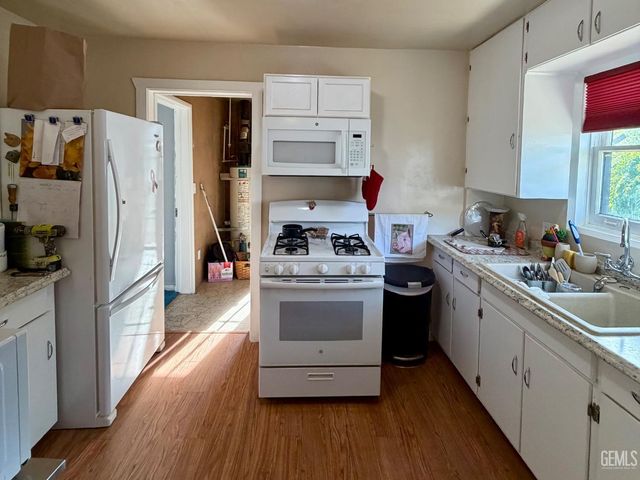 1304 Shasta Street, Bakersfield, CA 93308