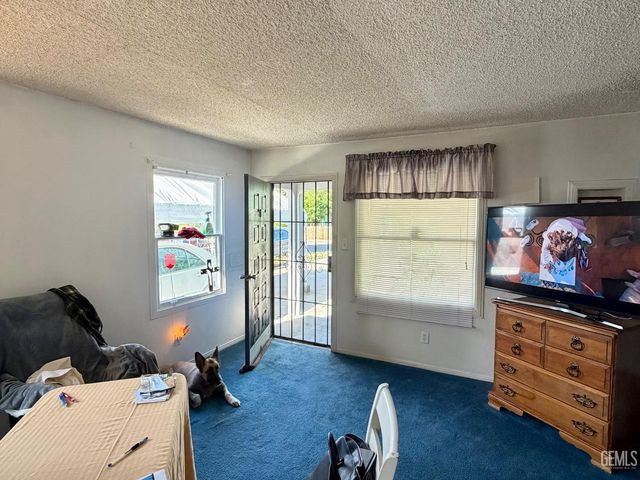 1304 Shasta Street, Bakersfield, CA 93308