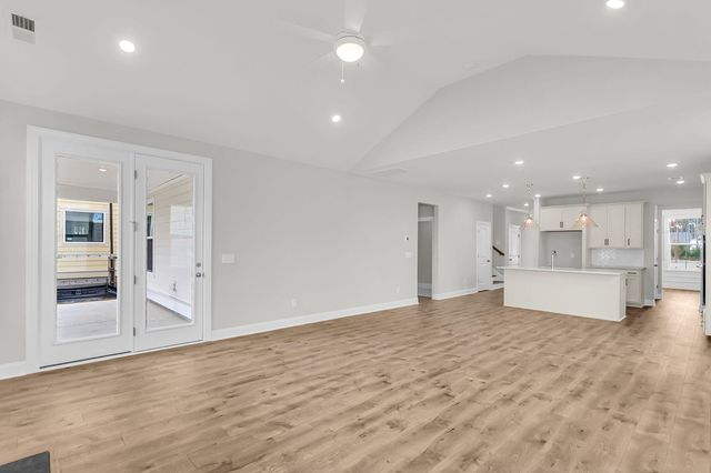 726 Maynard Lane, Summerville, SC 29486