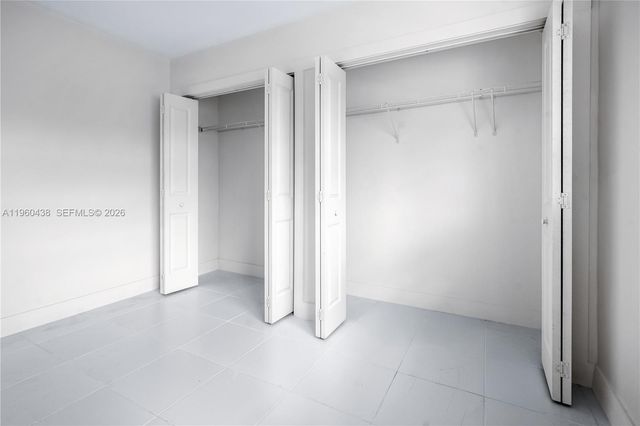 10305 SW 40th St 0, Miami, FL 33165