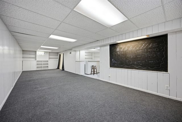 1621 47th st NE, Cedar Rapids, IA 52402