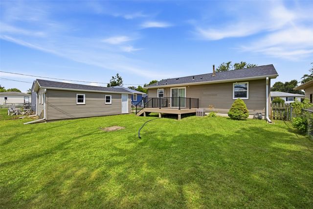 1621 47th st NE, Cedar Rapids, IA 52402