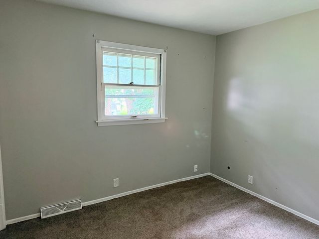 3324 Eastern Avenue, Davenport, IA 52807
