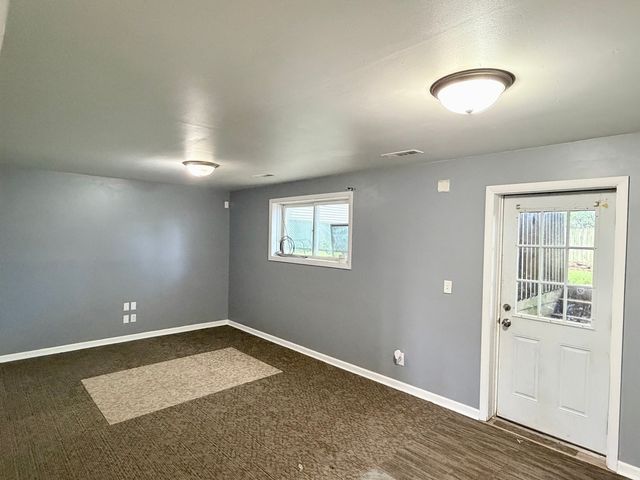 3324 Eastern Avenue, Davenport, IA 52807