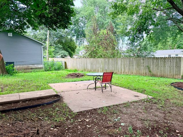 3324 Eastern Avenue, Davenport, IA 52807