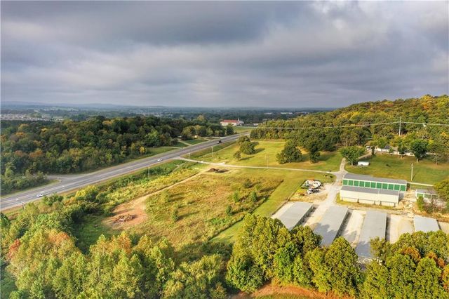 2497 E Aarons Drive, Springdale, AR 72764