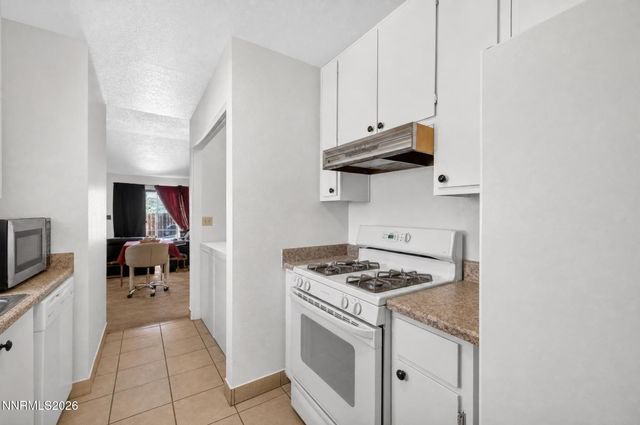 11033 Zeolite Drive, Reno, NV 89506