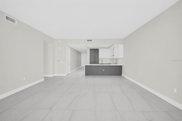 275 1ST AVENUE S 3304, St Petersburg, FL 33701