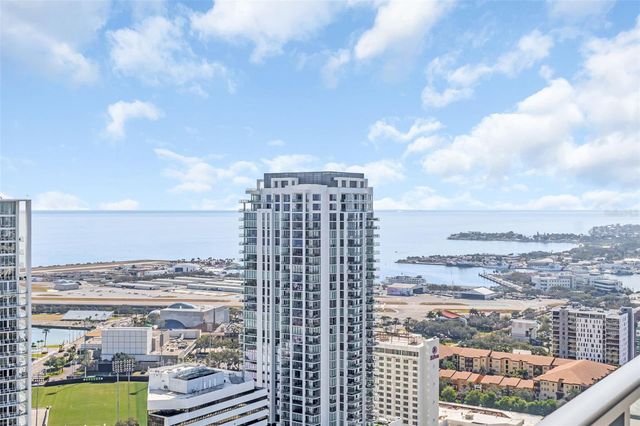 275 1ST AVENUE S 3304, St Petersburg, FL 33701