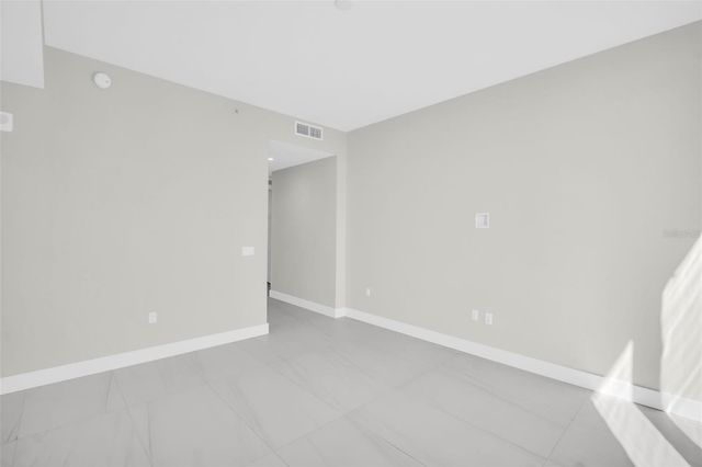 275 1ST AVENUE S 3304, St Petersburg, FL 33701