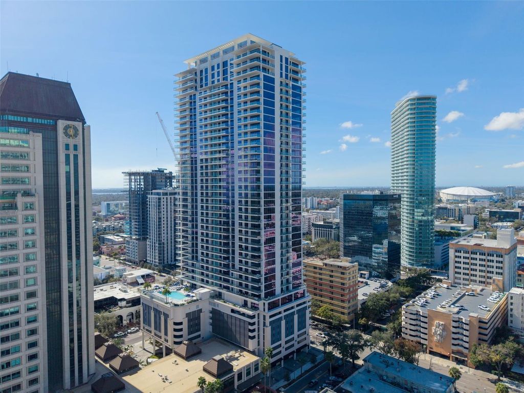 275 1ST AVENUE S 3304, St Petersburg, FL 33701
