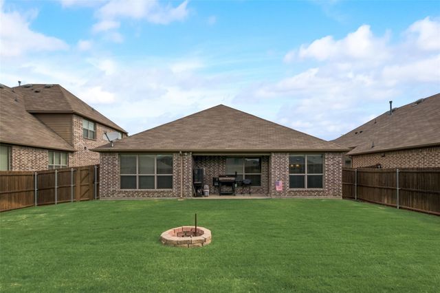 816 Meadow Lake Lane 5, Little Elm, TX 75068