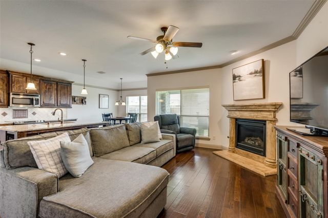 816 Meadow Lake Lane 5, Little Elm, TX 75068