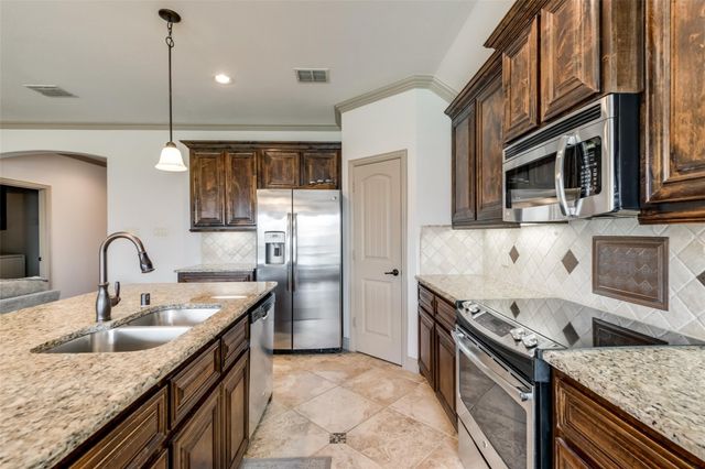 816 Meadow Lake Lane 5, Little Elm, TX 75068