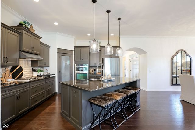 15669 Bethpage Trail, Carmel, IN 46033