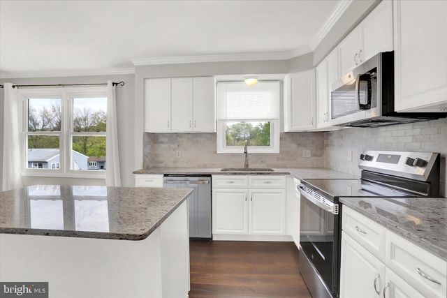 90 SUGAR MAPLE DR, Etters, PA 17319