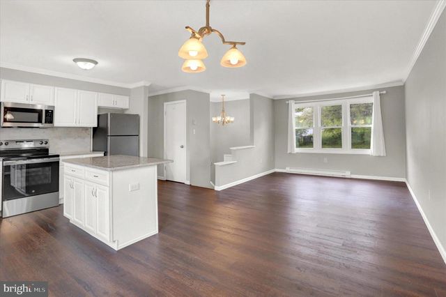 90 SUGAR MAPLE DR, Etters, PA 17319