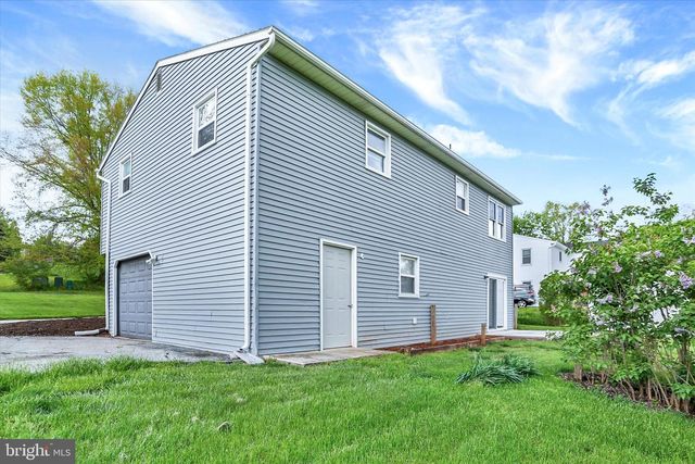 90 SUGAR MAPLE DR, Etters, PA 17319