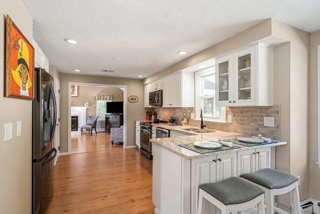 3 Jonathans Way, Upton, MA 01568