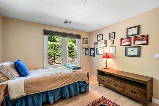 3 Jonathans Way, Upton, MA 01568