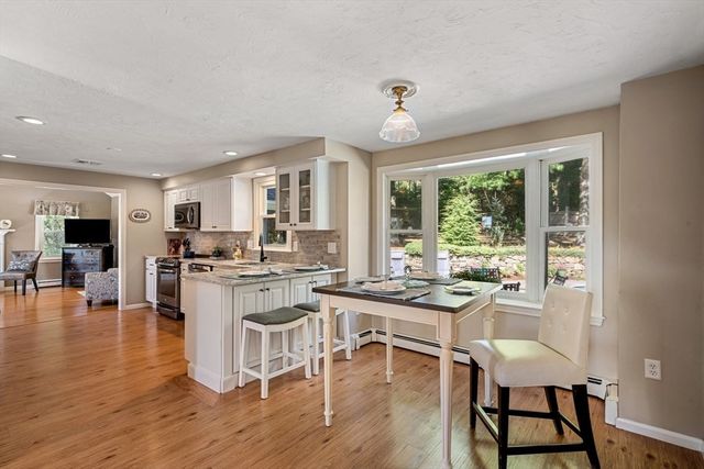 3 Jonathans Way, Upton, MA 01568