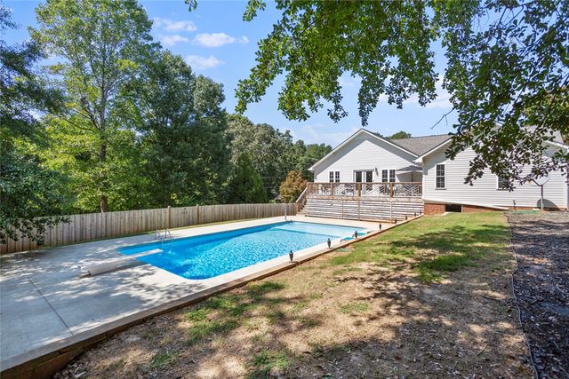 100 Echota Trail, Seneca, SC 29672