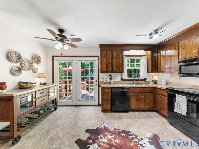 3100 Three Bridge Rd, Powhatan, VA 23139