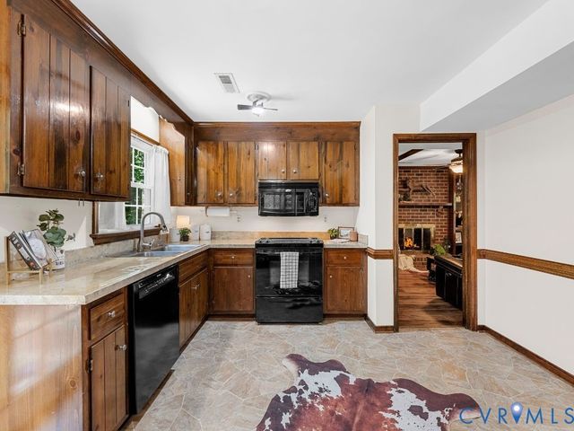 3100 Three Bridge Rd, Powhatan, VA 23139