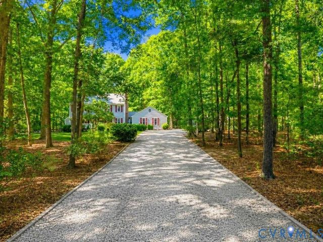 3100 Three Bridge Rd, Powhatan, VA 23139
