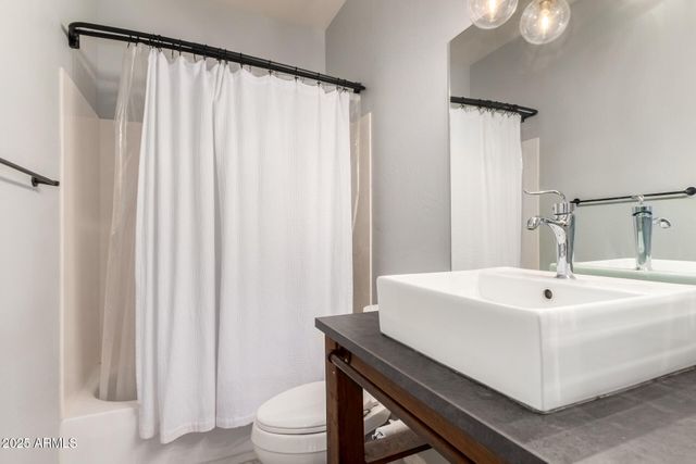 2403 E MOUNTAIN VISTA Drive, Phoenix, AZ 85048