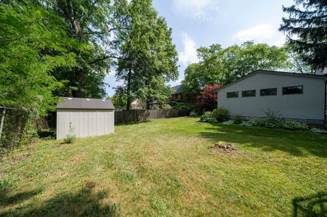 4103 Brentwood Drive, Valparaiso, IN 46383
