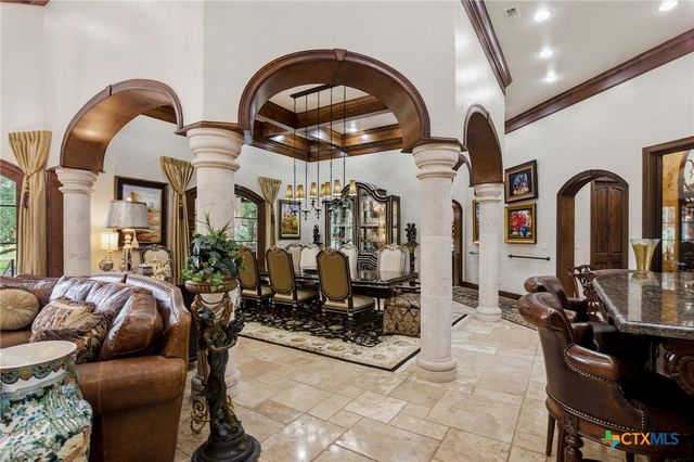 179 Post Oak Place, Inez, TX 77968