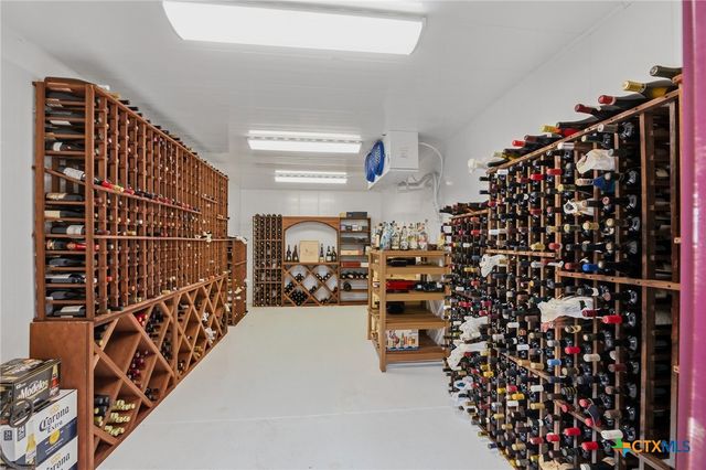 179 Post Oak Place, Inez, TX 77968