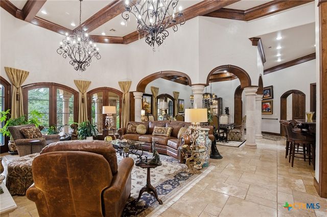 179 Post Oak Place, Inez, TX 77968