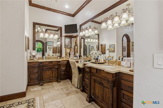 179 Post Oak Place, Inez, TX 77968