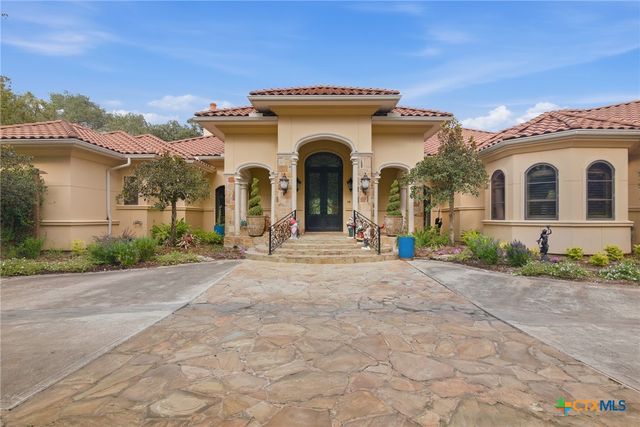 179 Post Oak Place, Inez, TX 77968