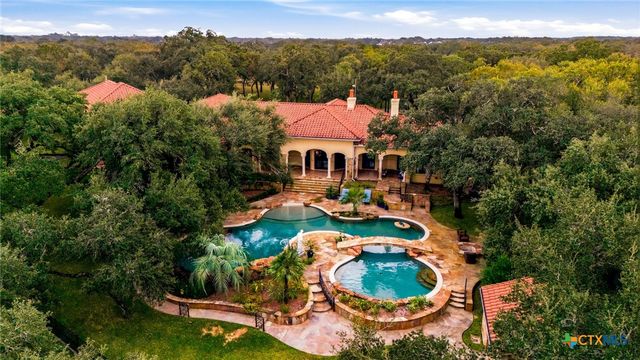 179 Post Oak Place, Inez, TX 77968