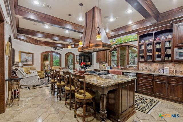 179 Post Oak Place, Inez, TX 77968