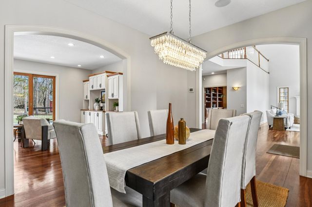 11625 Live Oak Drive, Minnetonka, MN 55305