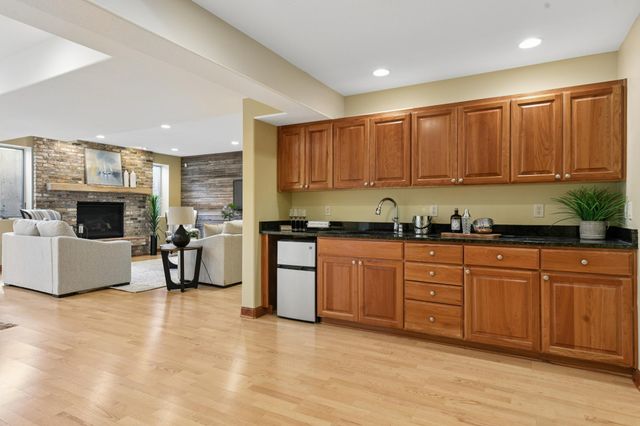 11625 Live Oak Drive, Minnetonka, MN 55305