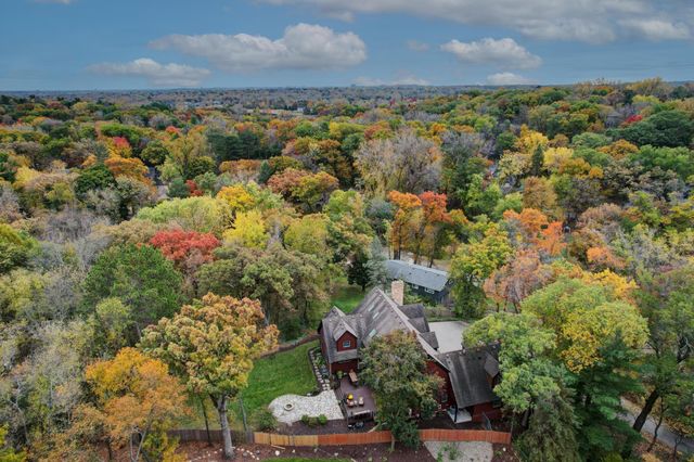 11625 Live Oak Drive, Minnetonka, MN 55305