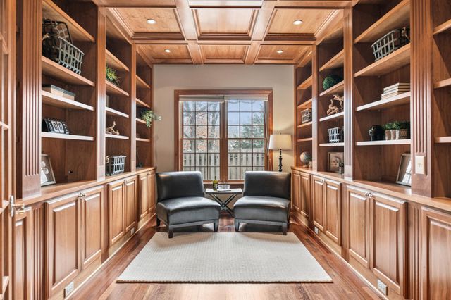 11625 Live Oak Drive, Minnetonka, MN 55305