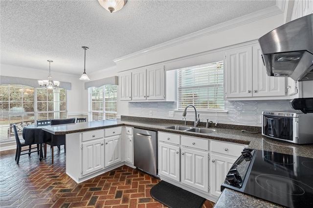 6417 Magnolia Place S Court, Mobile, AL 36695