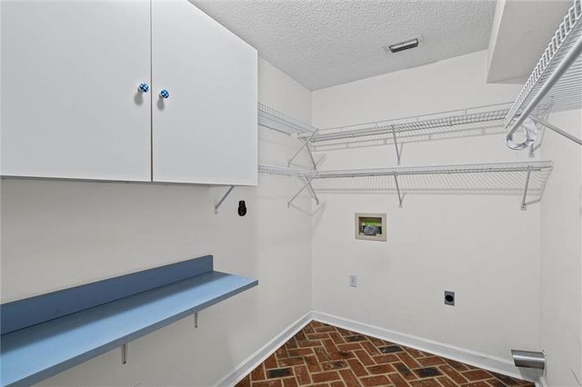 6417 Magnolia Place S Court, Mobile, AL 36695