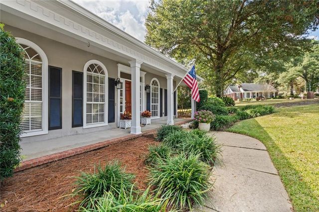 6417 Magnolia Place S Court, Mobile, AL 36695