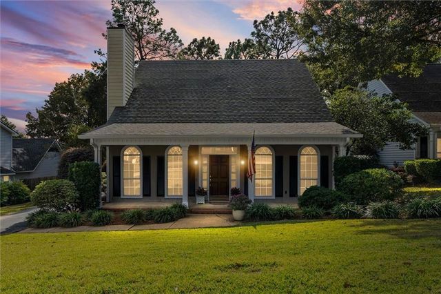 6417 Magnolia Place S Court, Mobile, AL 36695