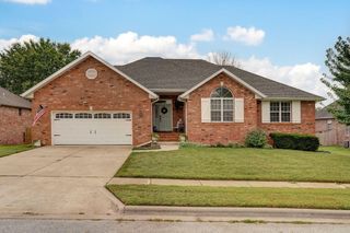830 East Rachael Drive, Republic, MO 65738