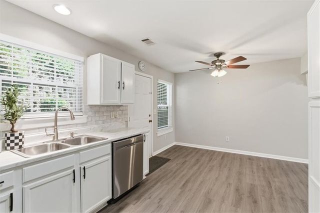 630 Streamside Drive, Roswell, GA 30076