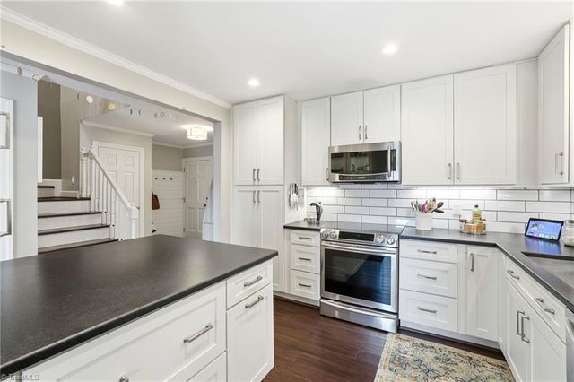 867 Brookleigh Court, Winston-salem, NC 27104