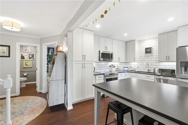 867 Brookleigh Court, Winston-salem, NC 27104